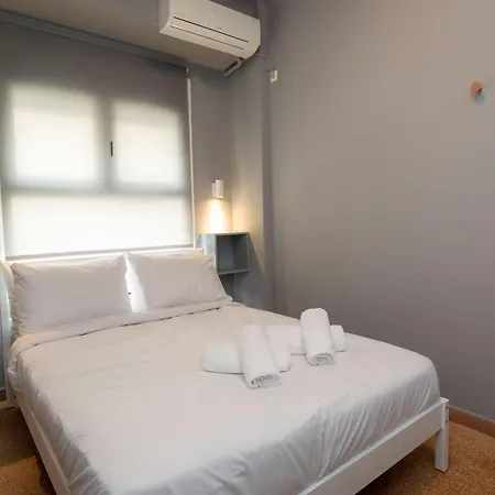 Апартаменты Patio & Acropolis View 2-bd Retreat Афины